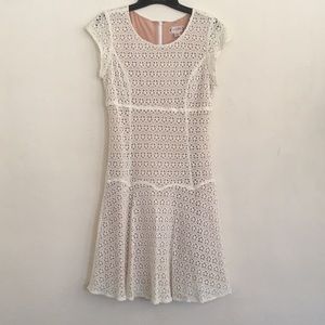 NWOT Nanette Lapore Eyelet Crochet Overlay White Lined A-Line Dress size 4